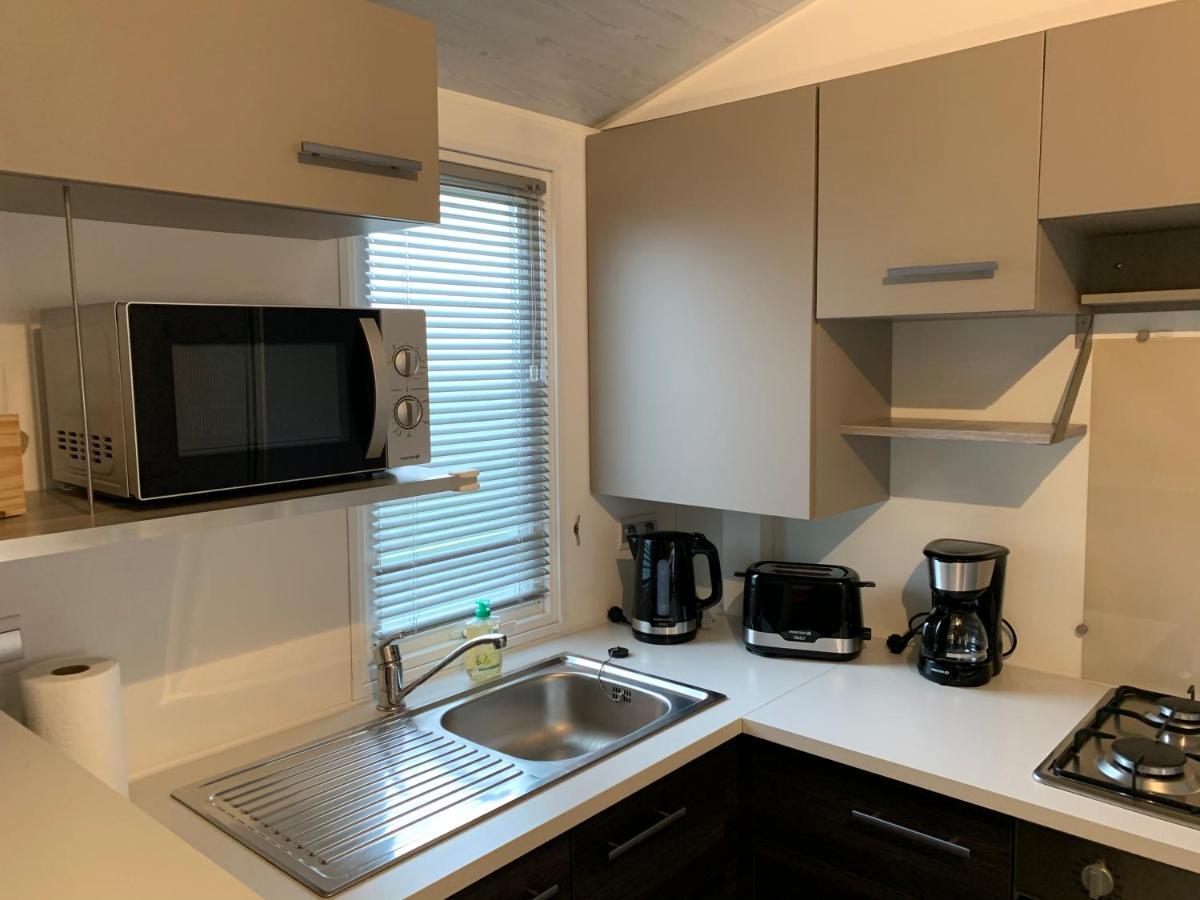 Mobilhome Vias Plage Dans Camping Eksteriør billede