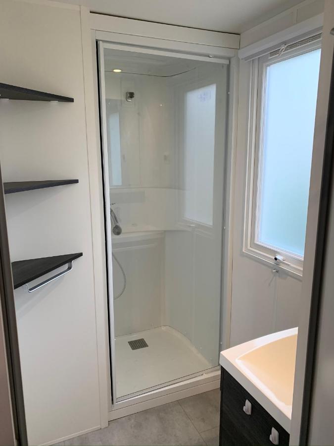 Mobilhome Vias Plage Dans Camping Eksteriør billede