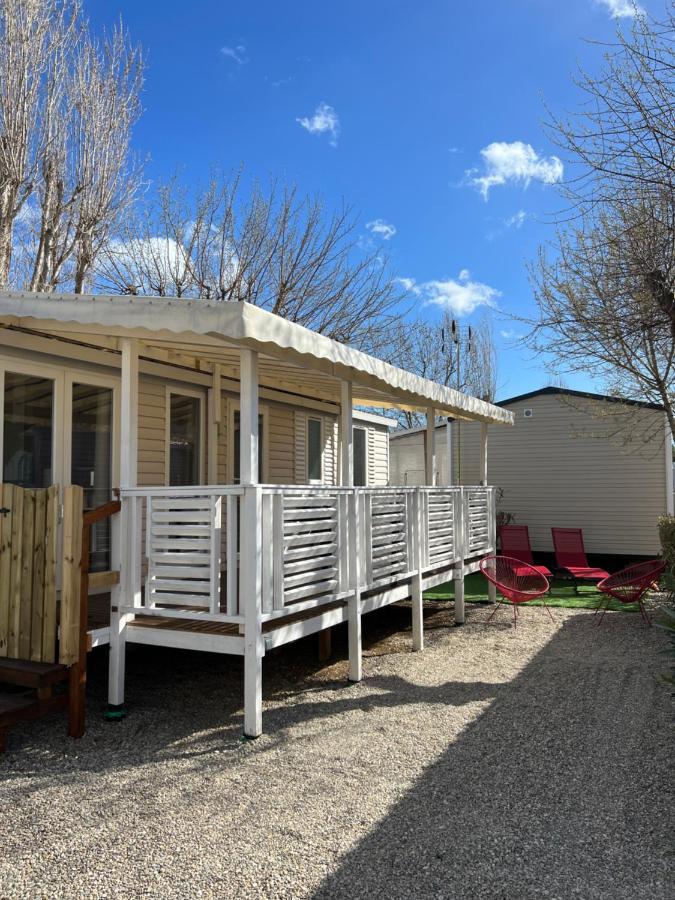 Mobilhome Vias Plage Dans Camping Eksteriør billede