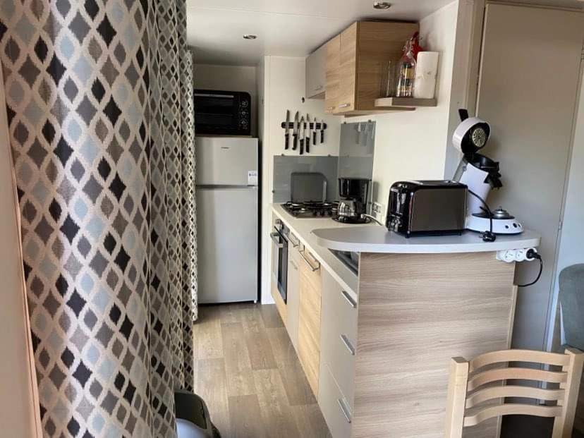 Mobilhome Vias Plage Dans Camping Eksteriør billede