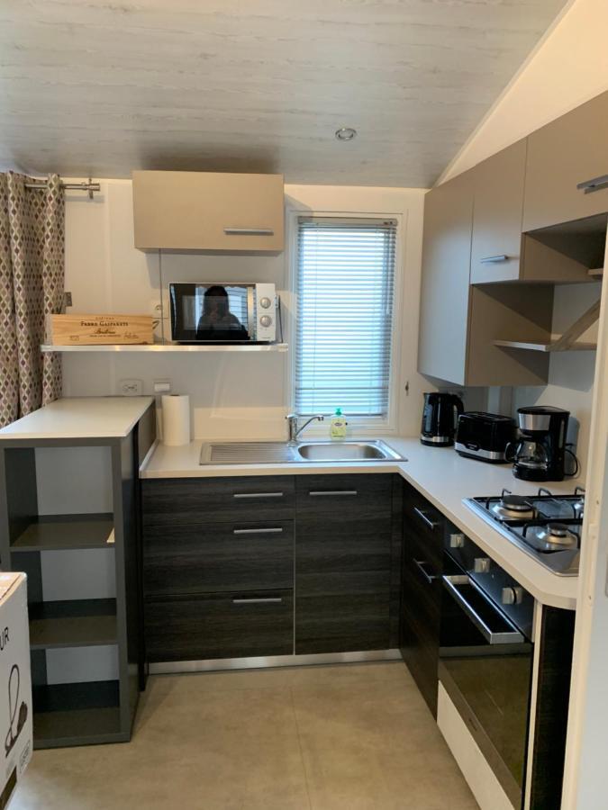 Mobilhome Vias Plage Dans Camping Eksteriør billede